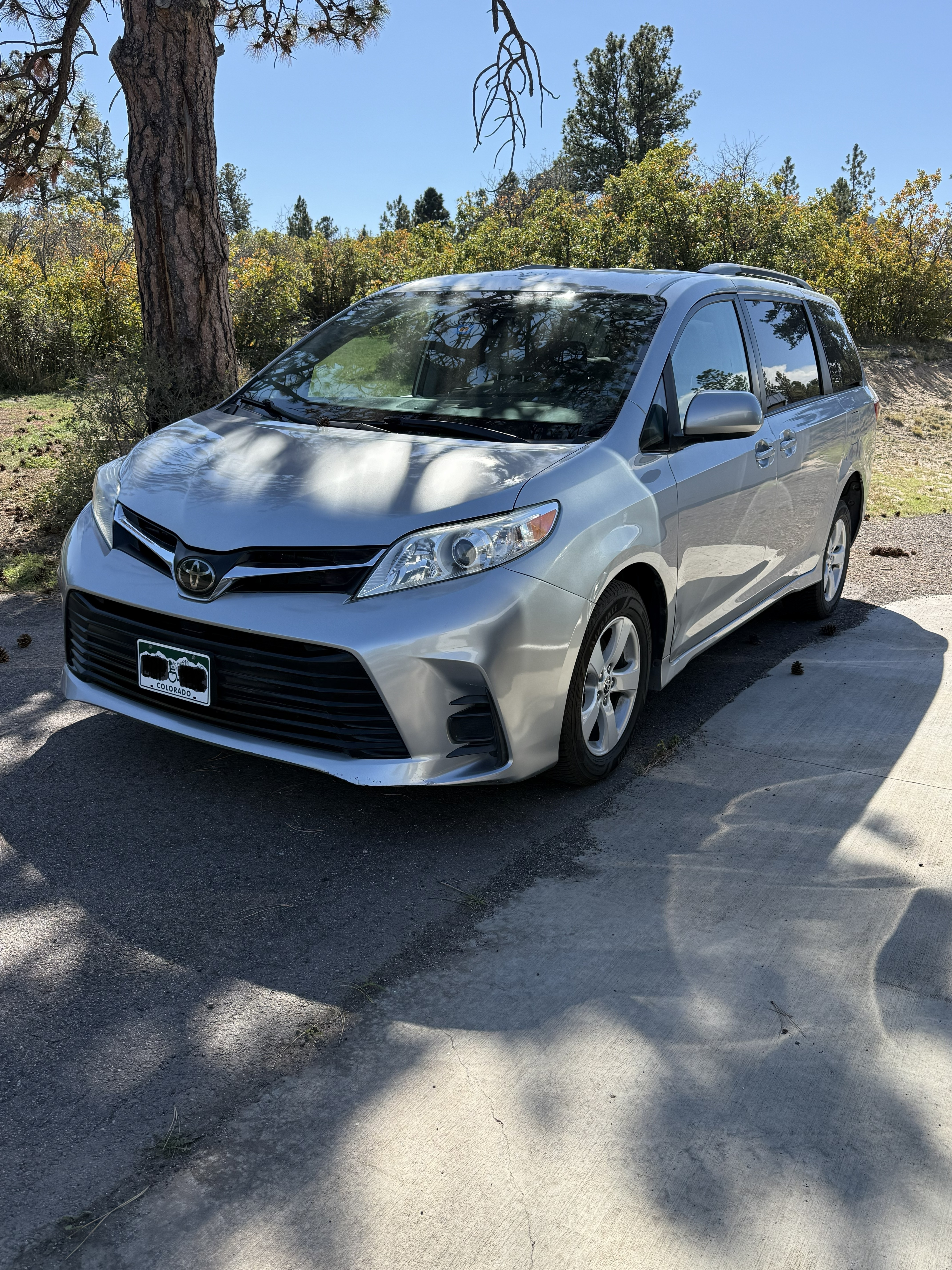 2020 Toyota Sienna LE Wheelchair Van